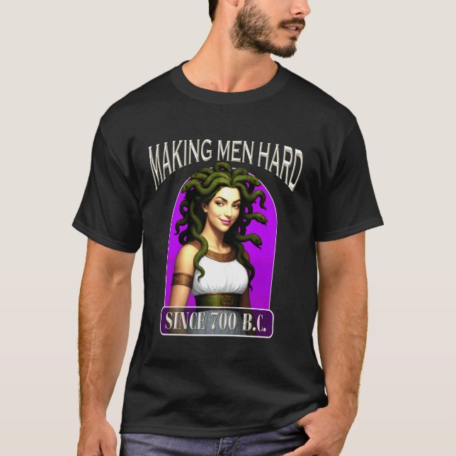 Camiseta Tornando Homens Duros Desde 700 a.C. Empoderamento (Frente)