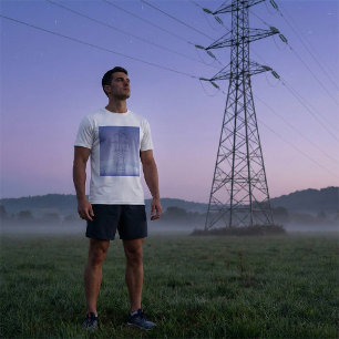 Camiseta Torre de transmissão de energia elétrica no céu no