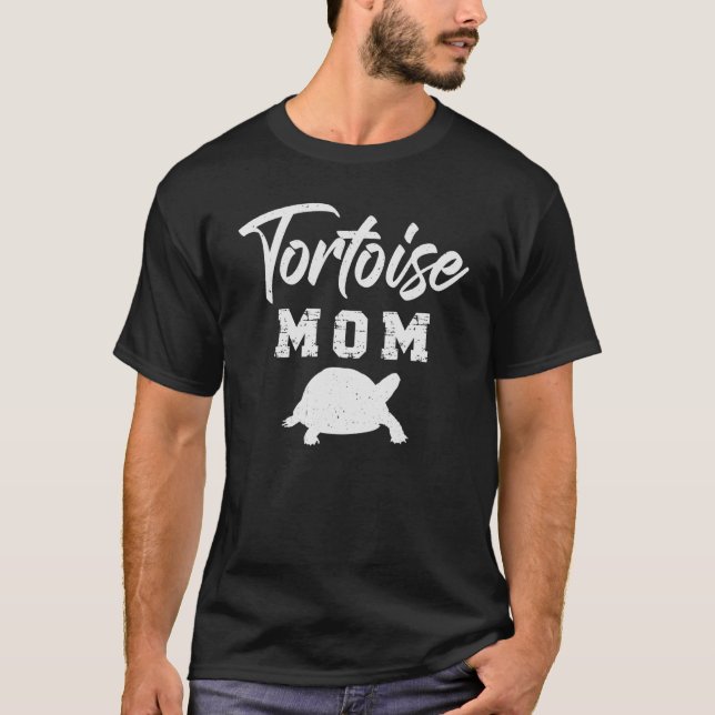 Camiseta Tortoise Mamãe Pais Levantam Alimentos Animais De  (Frente)