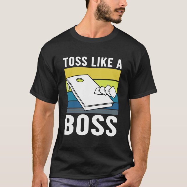 Camiseta Toss Como Um Corpo Do Chefe Players Cornhole Desig (Frente)