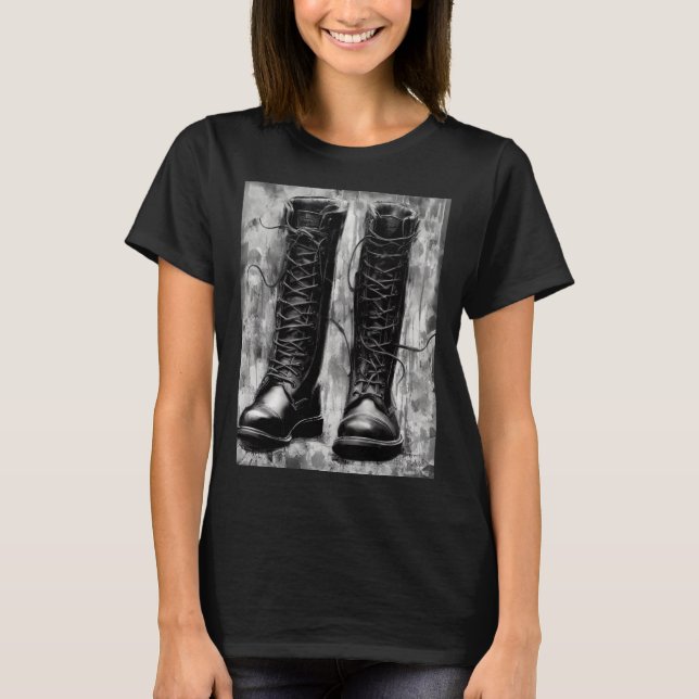 Camiseta Tough Biker Black Lace Up Boots Drawing (Frente)