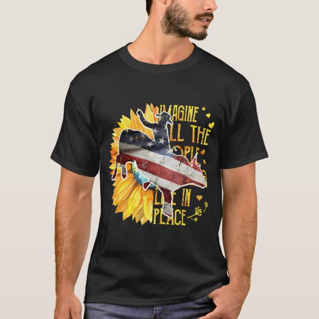 Camiseta Touro de Cowboy Andando Bandeira Americana do Pres (Frente)