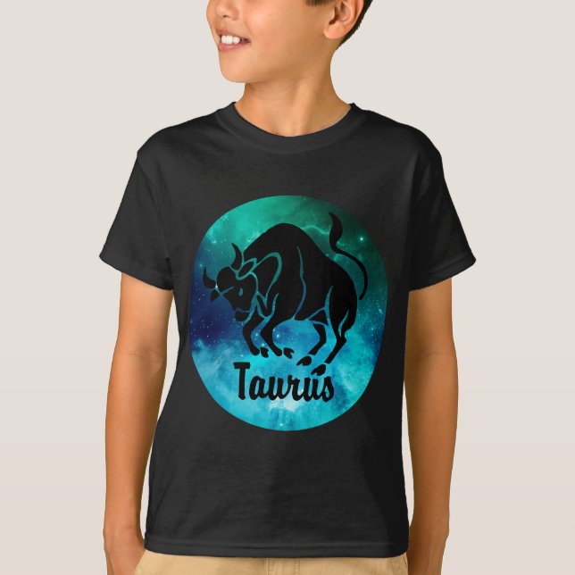 Camiseta Touro no Fundo Espacial (Frente)