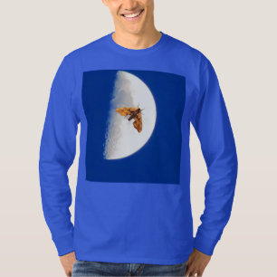 Camiseta Traça em uma meia lua grande