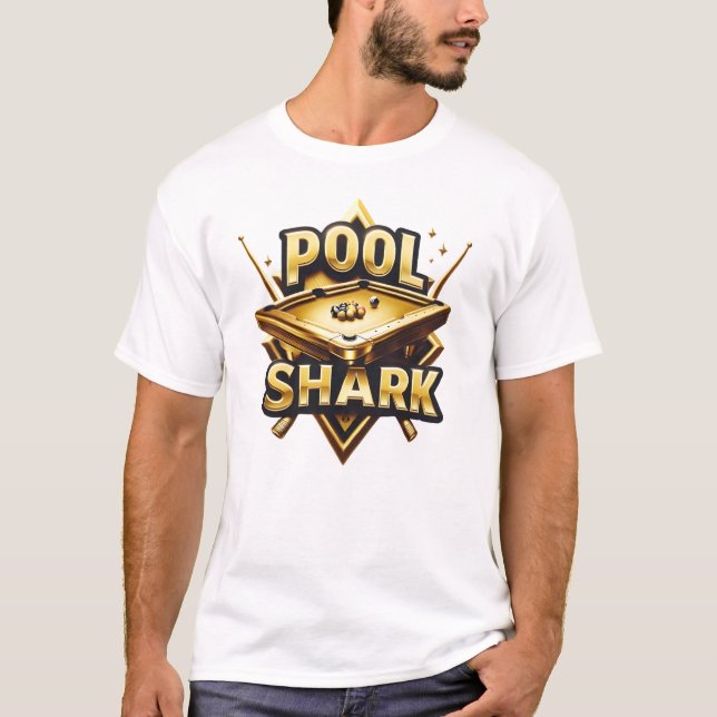 Camiseta Traço-mestre: Tubarão-Piscina na Mesa (Frente)