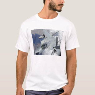 Camiseta Trações de um F-15 Eagle longe de um KC-135