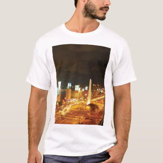 Camiseta Tráfego e monumento da noite