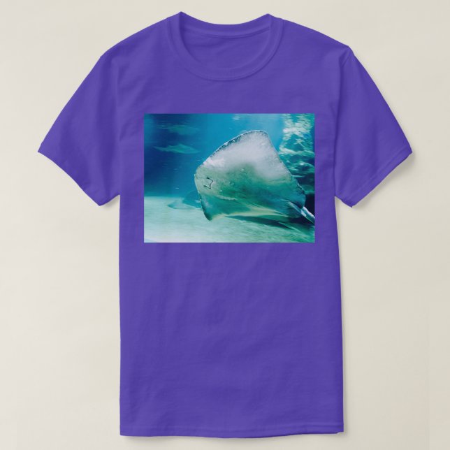 Camiseta Traje 1 (Frente do Design)