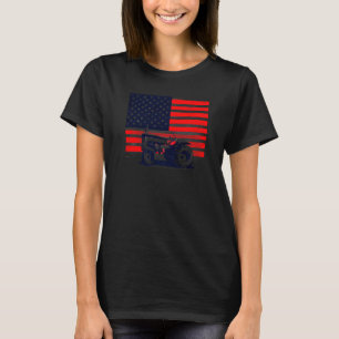 Camiseta Trator patriótico venenoso em uma bandeira fazenda