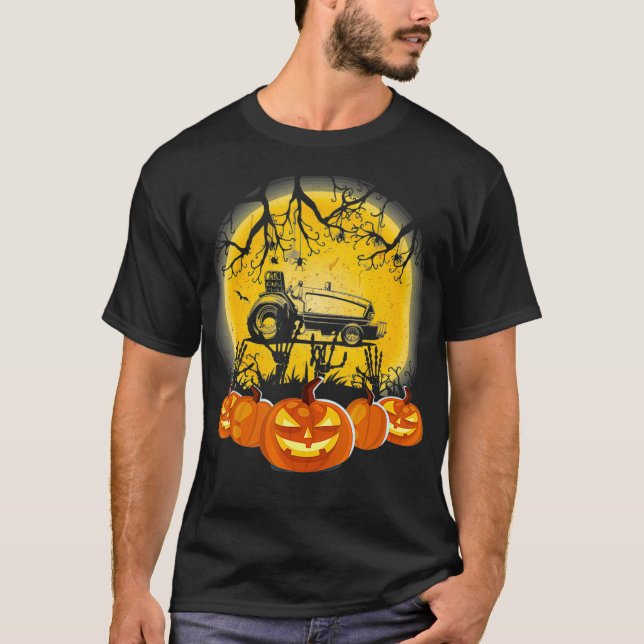 Camiseta Trator Puxando Pumpkin Halloween (Frente)