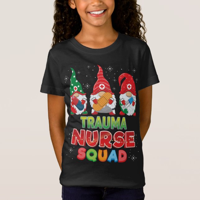 Camiseta Trauma Enfermeira Esquadrão Gnomos de Natal Feio-S (Frente)