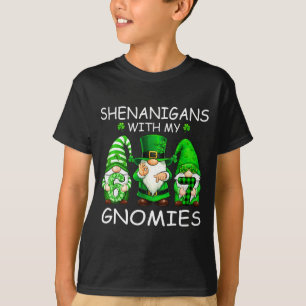 Camiseta Travessuras com gnomies engraçado 6 7 meme st patr