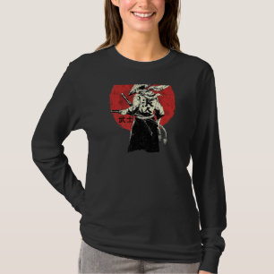 Camiseta Trazendo o antigo guerreiro japonês nas costas de