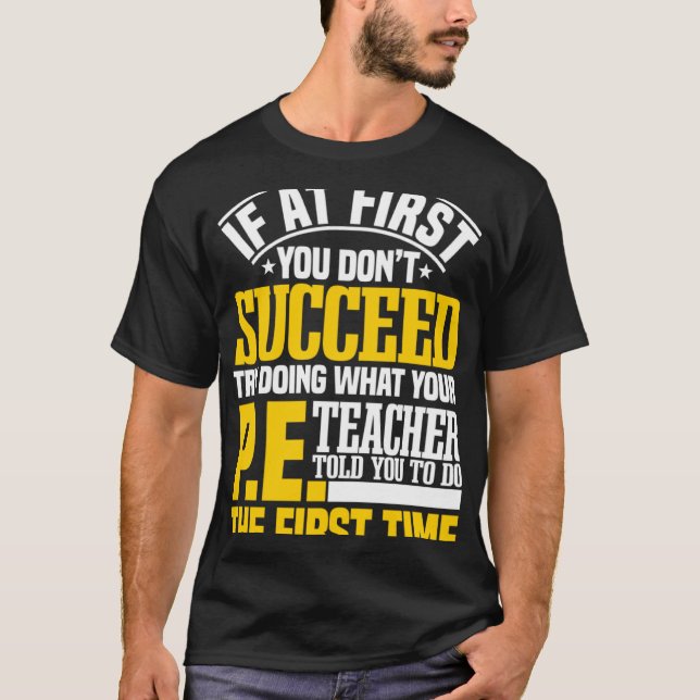 Camiseta Treinador em Educação em Educação Física para Prof (Frente)