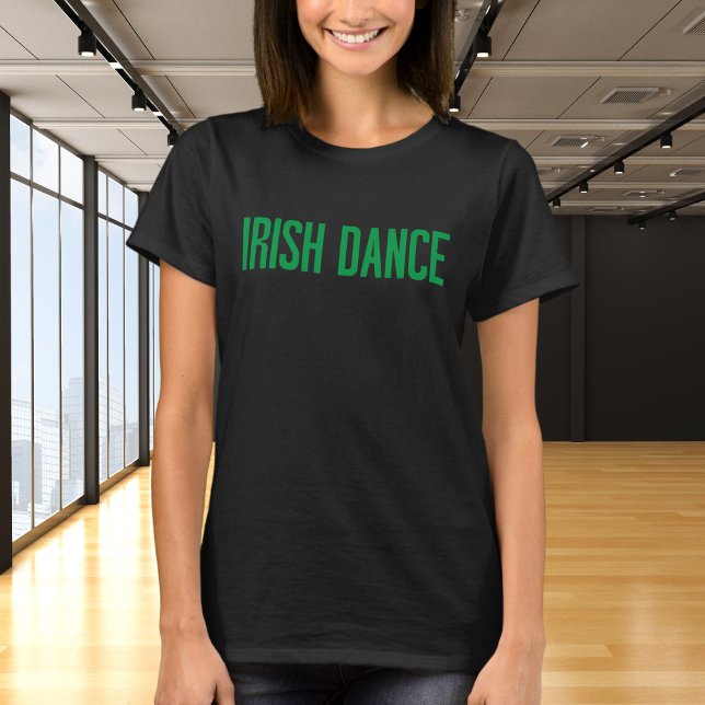 Camiseta Trendy Irish Dance Typografia em Verde (Criador carregado)