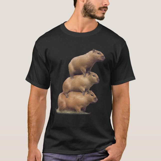 Camiseta Três Capybaras Funny Capybara Humor Stack Animal (Frente)