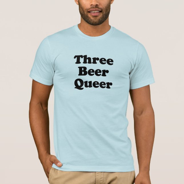 Camiseta Três Cervejas Estranho (Frente)