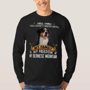 Camiseta Três coisas que você não mama com a Montanha Berne