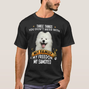 Camiseta Três coisas que você não perde com o cão samoed