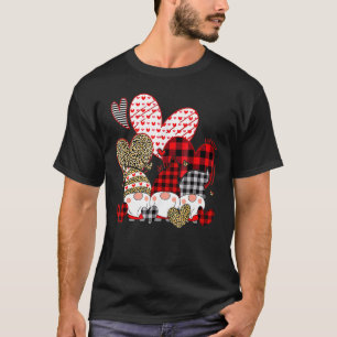 Camiseta Três Gnomos Segurando Corações Dia de os namorados