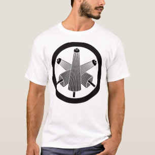 Camiseta Três guarda-chuvas, escalonados em círculo