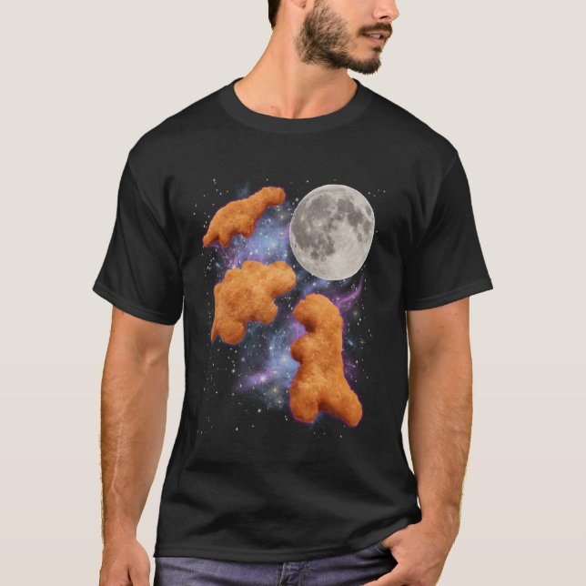 Camiseta Três Nuggets de Frango Uivam para a Lua Paródia Di (Frente)