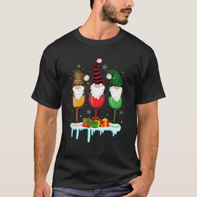 Camiseta Três Óculos De Vinhos Cachorros De Natal Bebem Gno (Frente)