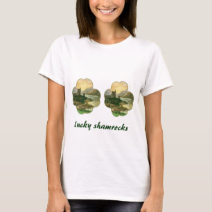 Camiseta Trevo da Sorte Dourado Vintage com um Castelo Irla