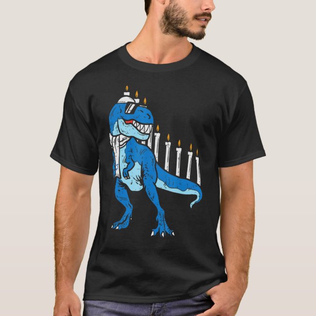 Camiseta Trex Dinosaur Menorah Hanukkah Chanukah (Frente)