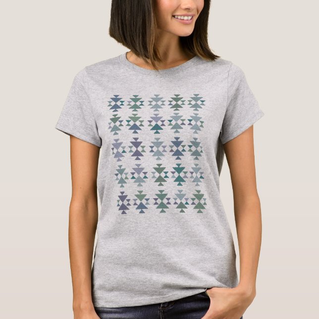 Camiseta Triângulo Geométrico Azul Terrestre Aztec Padrão (Frente)