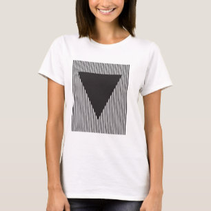 Camiseta Triângulo Invertido em Campo Listrado