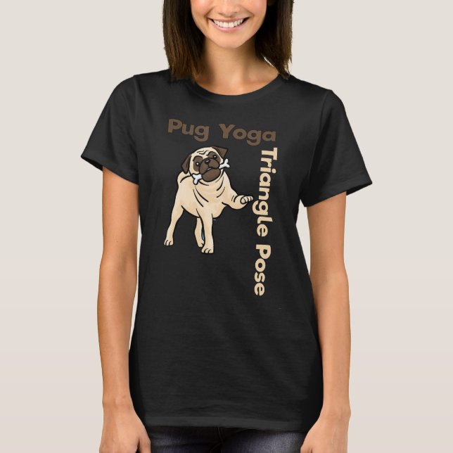 Camiseta Triângulo Pose Pug Yoga Dog por DOTC (Frente)