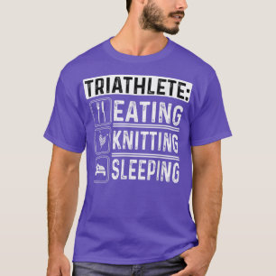 Camiseta Triathleta comendo tricô dormindo em crochê
