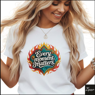 Camiseta Tribal Geométrico Cada Momento Importa Chamas