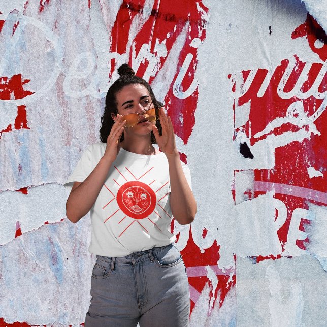 Camiseta Tribal Sun Deus (Women with sunglasses posing on the streets)