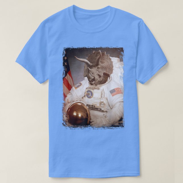 Camiseta Triceratops Astronaut Dinosaur Space Suit Moon Din (Frente do Design)
