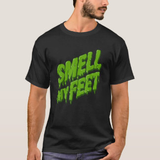 Camiseta Trick or Treat SMELL MY FEET TShirt105