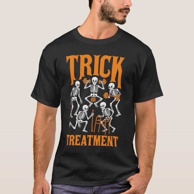 Camiseta Trick Or Treatment PT Physical Therapy Skeleton Ha (Frente)
