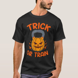 Camiseta Trick Or Treinar Abóbora Kettlebell Halloween Assu