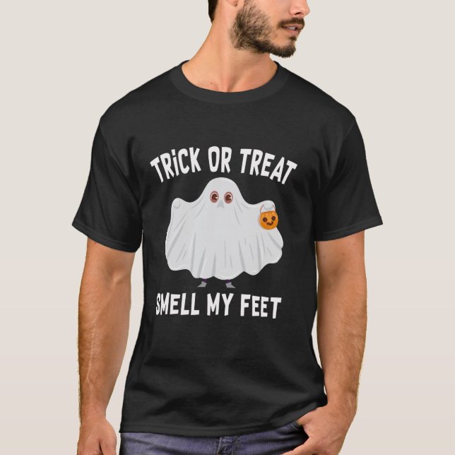 Camiseta Trick ou Tratar Cheira Meu Feet Engraçado Cabelo d (Frente)