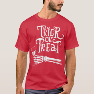 Camiseta Trick ou Tratar Mão Esquelética do Vinho