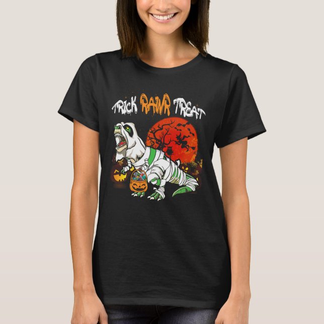 Camiseta Trick Rawr Treat Halloween Dinossaur T Rex Pumpkin (Frente)