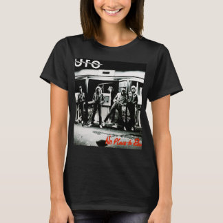 Camiseta Triffids tree e in white- tree por Martyn Casey