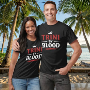 Camiseta TRINI em texto VERMELHO e BRANCO por SANGUE