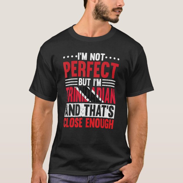 Camiseta Trinidadiana Raízes Entra Engraçada Trinidad Herit (Frente)