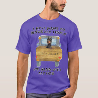 Camiseta Truck Driving Dog Doberman Pinscher 