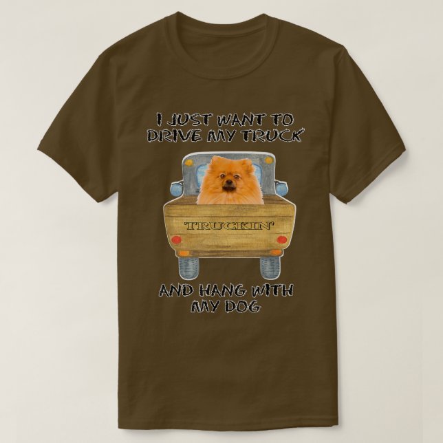 Camiseta Truck Driving Dog Pomeranian  (Frente do Design)