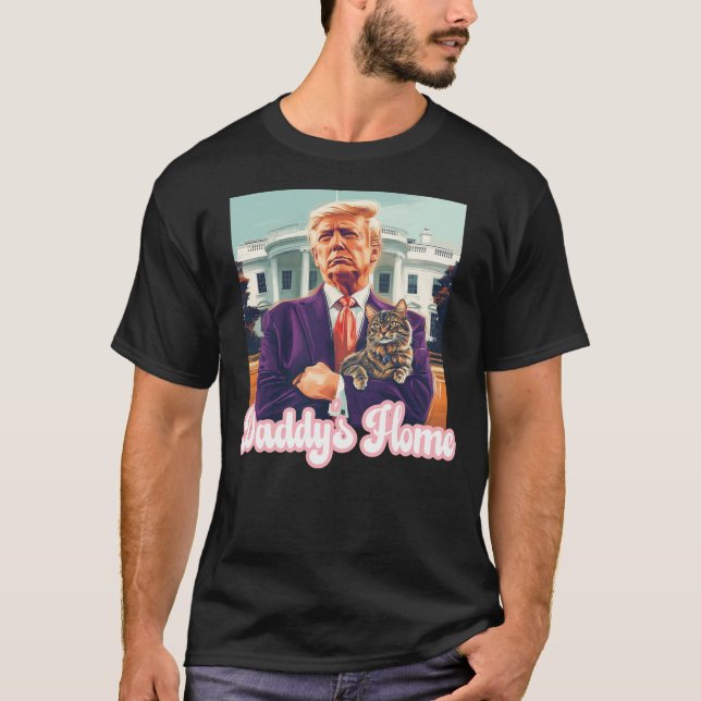 Camiseta Trump 2024 Take America Back Daddy's Home Tabby Ca (Frente)