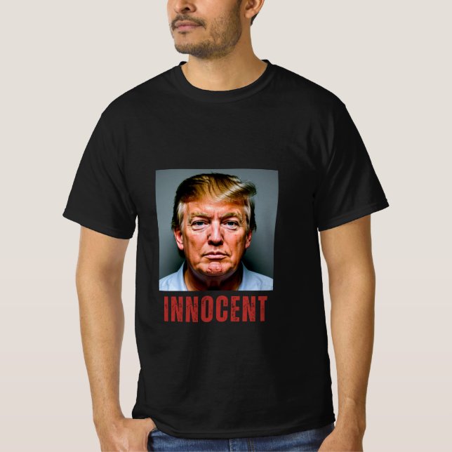 Camiseta Trump é um T-Shirt inocente (Frente)
