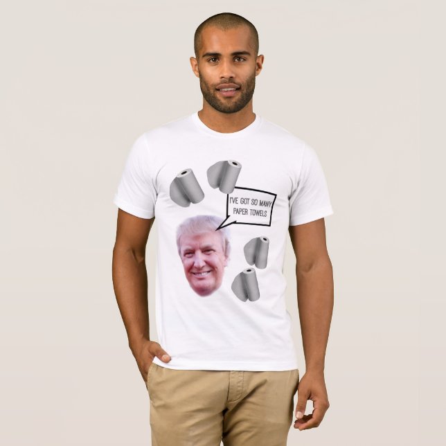 Camiseta Trump jogando torres de papel em Porto Rico T-Shir (Frente Completa)